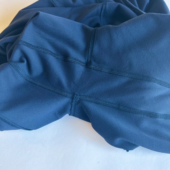 Lululemon Navy Loggers Leggings size 4 - Picture 12 of 12